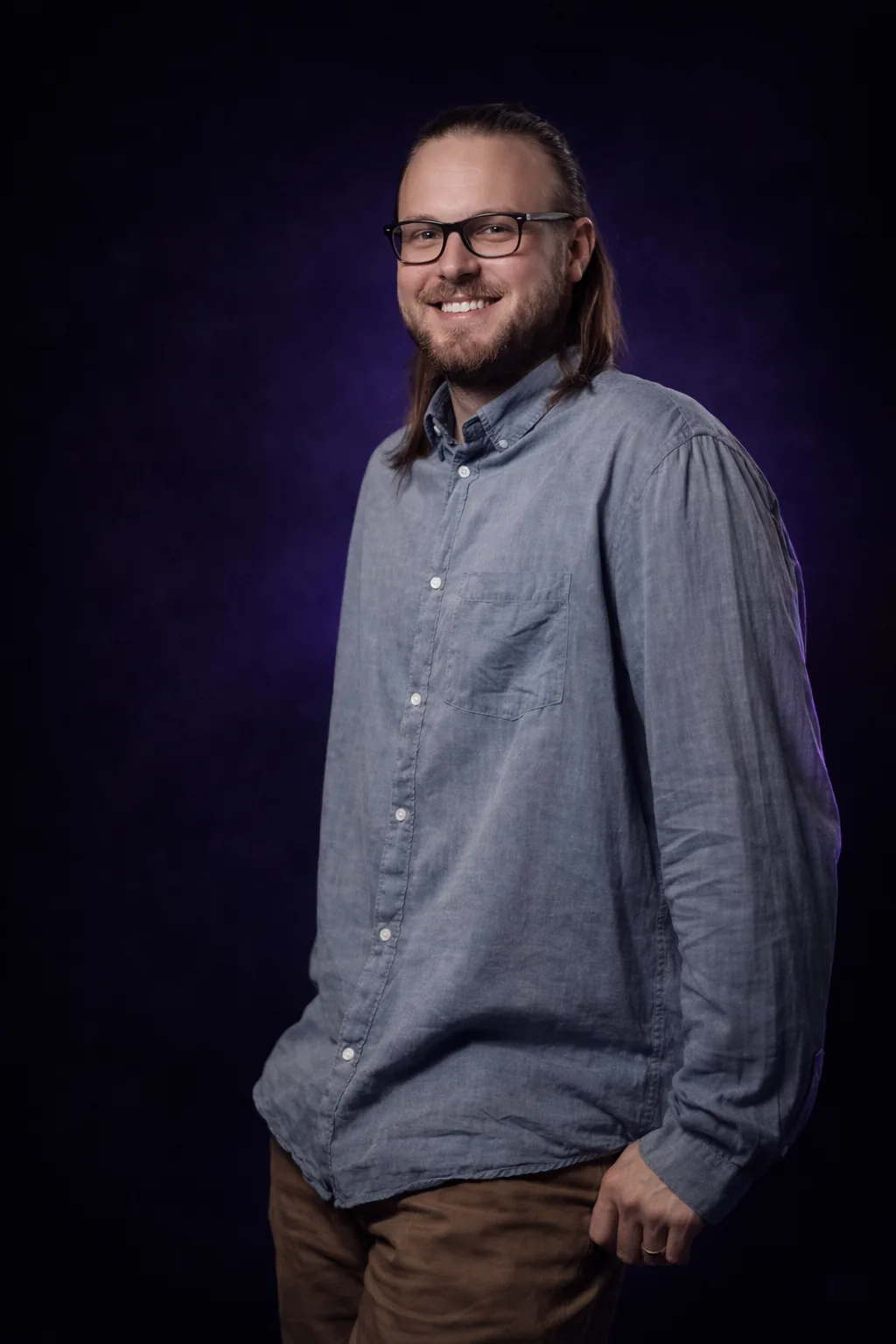 Dave, Motion Design & KI-Experte bei Carave.Video